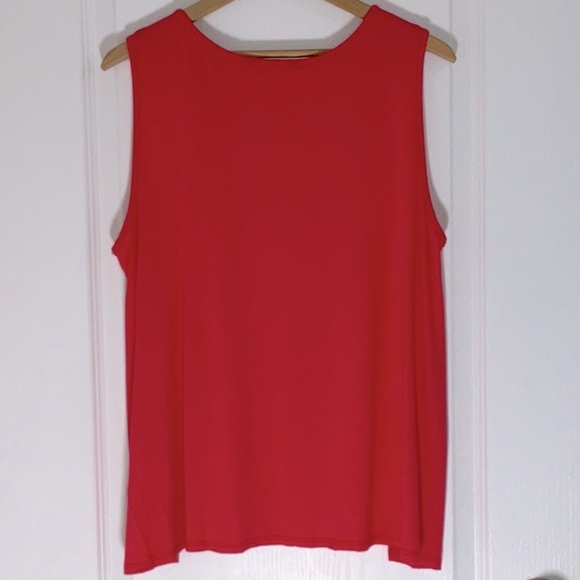 EUC: Summer Tank Top 🐚🩴 - Picture 2 of 3